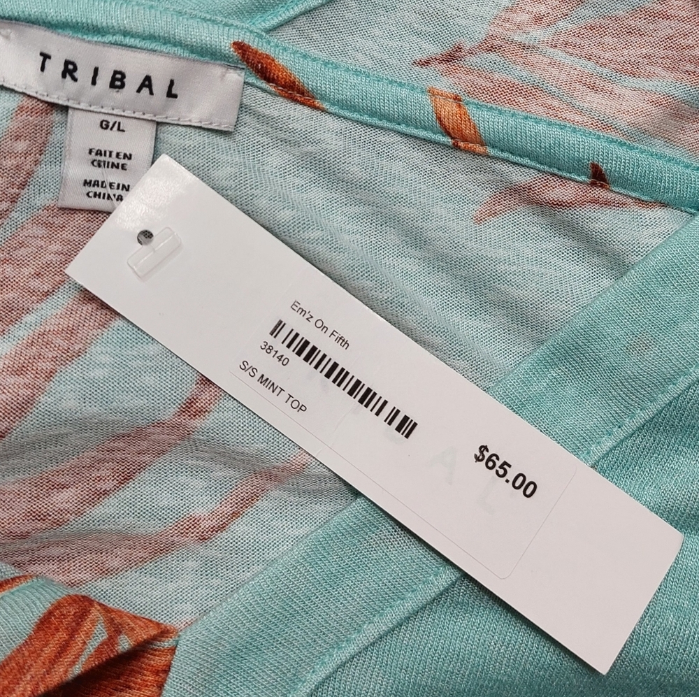 Tribal- Top - Picture 9 of 9